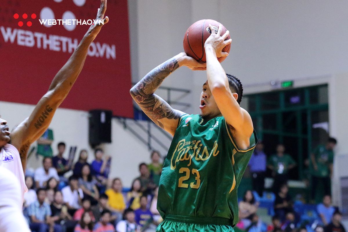 DeAngelo Hamilton tái xuất thăng hoa, Cantho Catfish thắng Saigon Heat theo kịch bản đau tim nhất có thể DeAngelo Hamilton tái xuất thăng hoa, Cantho Catfish thắng Saigon Heat theo kịch bản đau tim nhất có thể